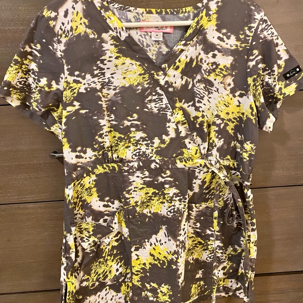 Koi Scrub Top